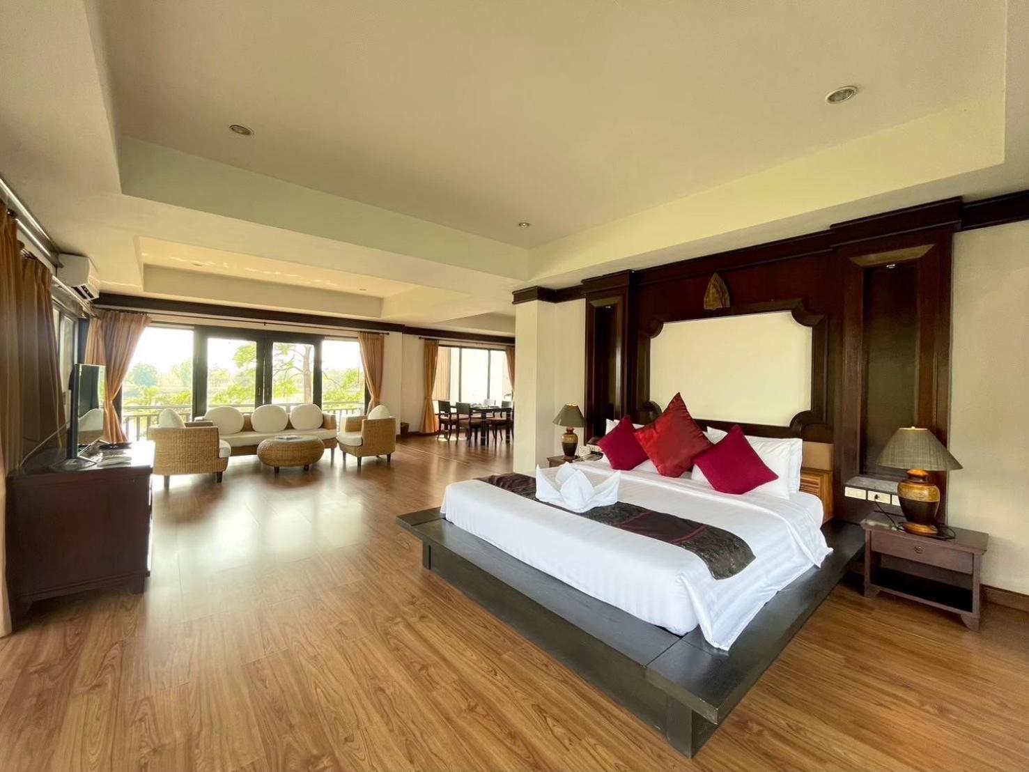 Gassan Legacy Golf Club Hotel Lamphun Buitenkant foto
